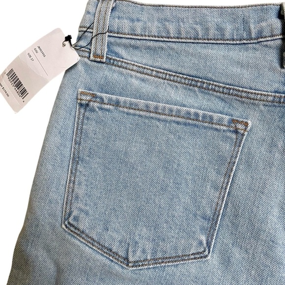 J Brand Light Blue Gigi Wash Relaxed Bermuda Denim Shorts Size 27 NWT - Picture 11 of 15